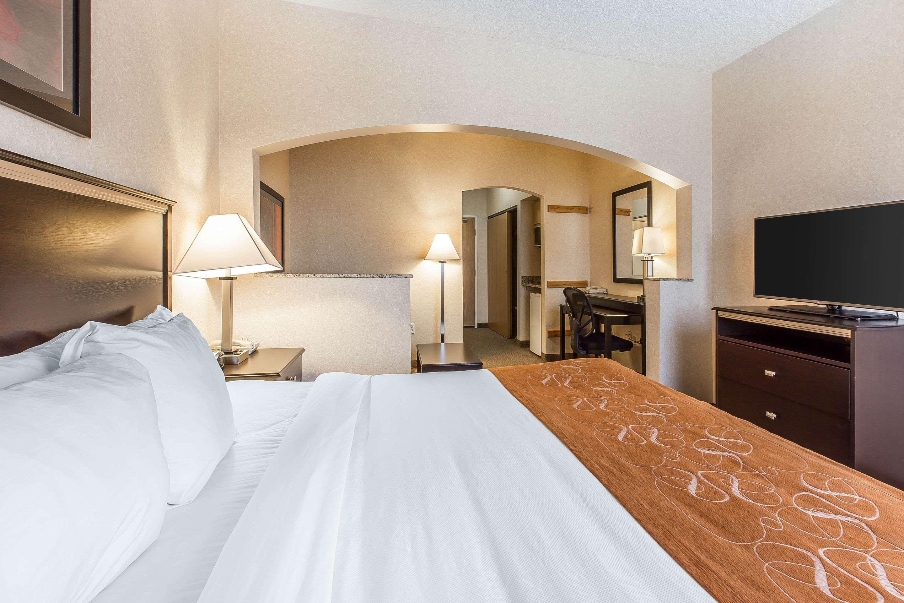 Comfort Suites Summit County Дилън Екстериор снимка