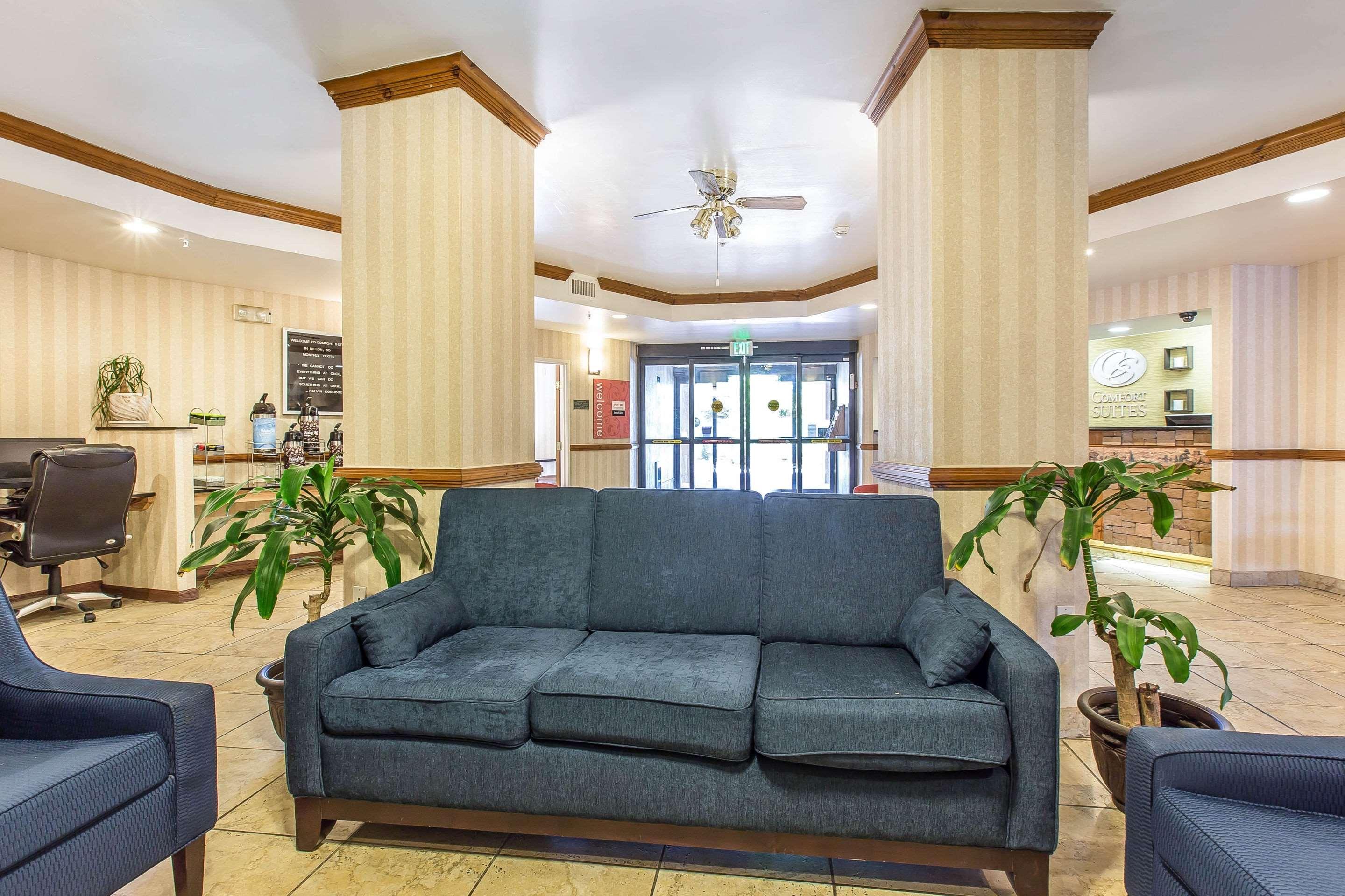 Comfort Suites Summit County Дилън Екстериор снимка