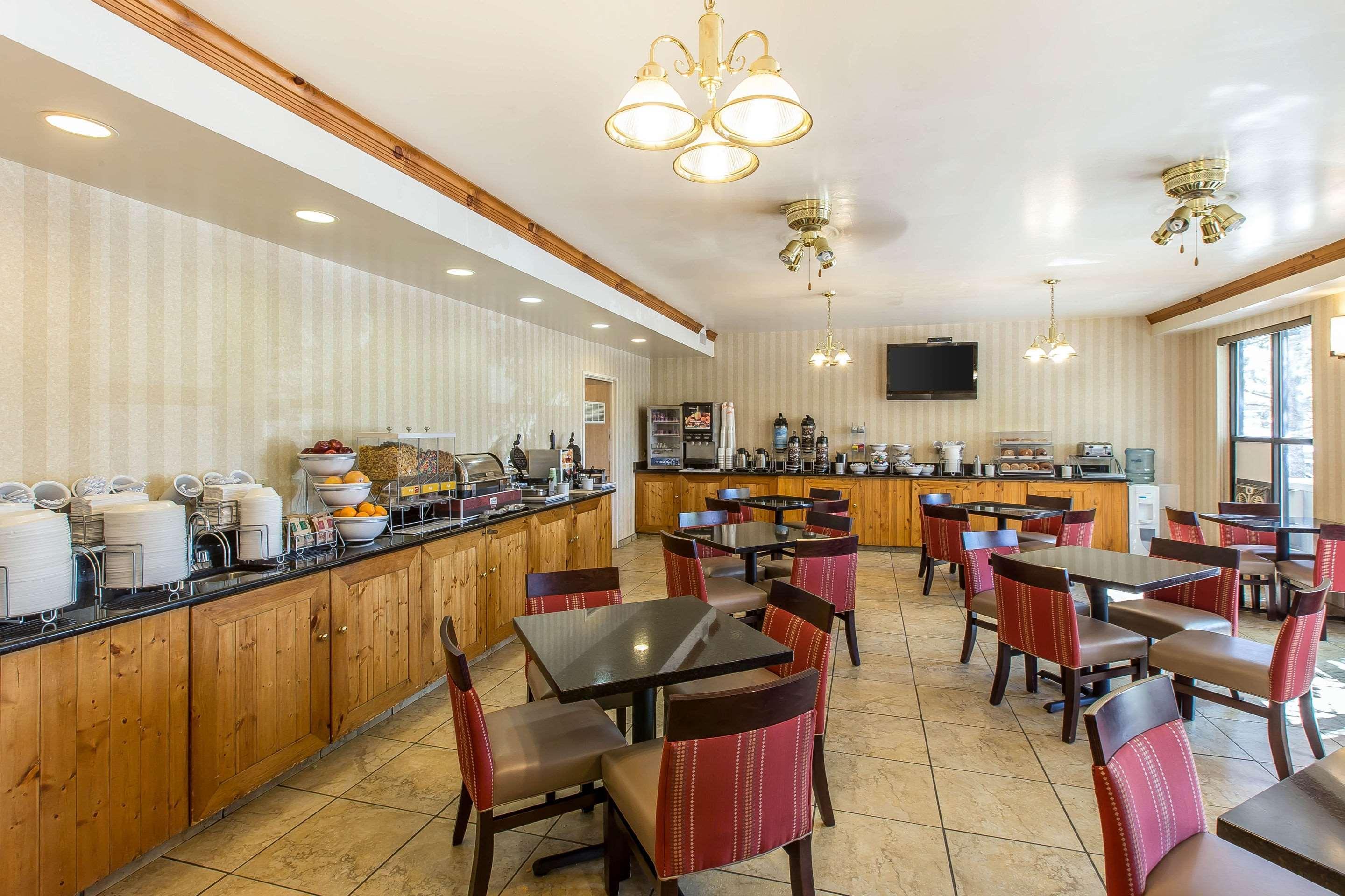 Comfort Suites Summit County Дилън Екстериор снимка