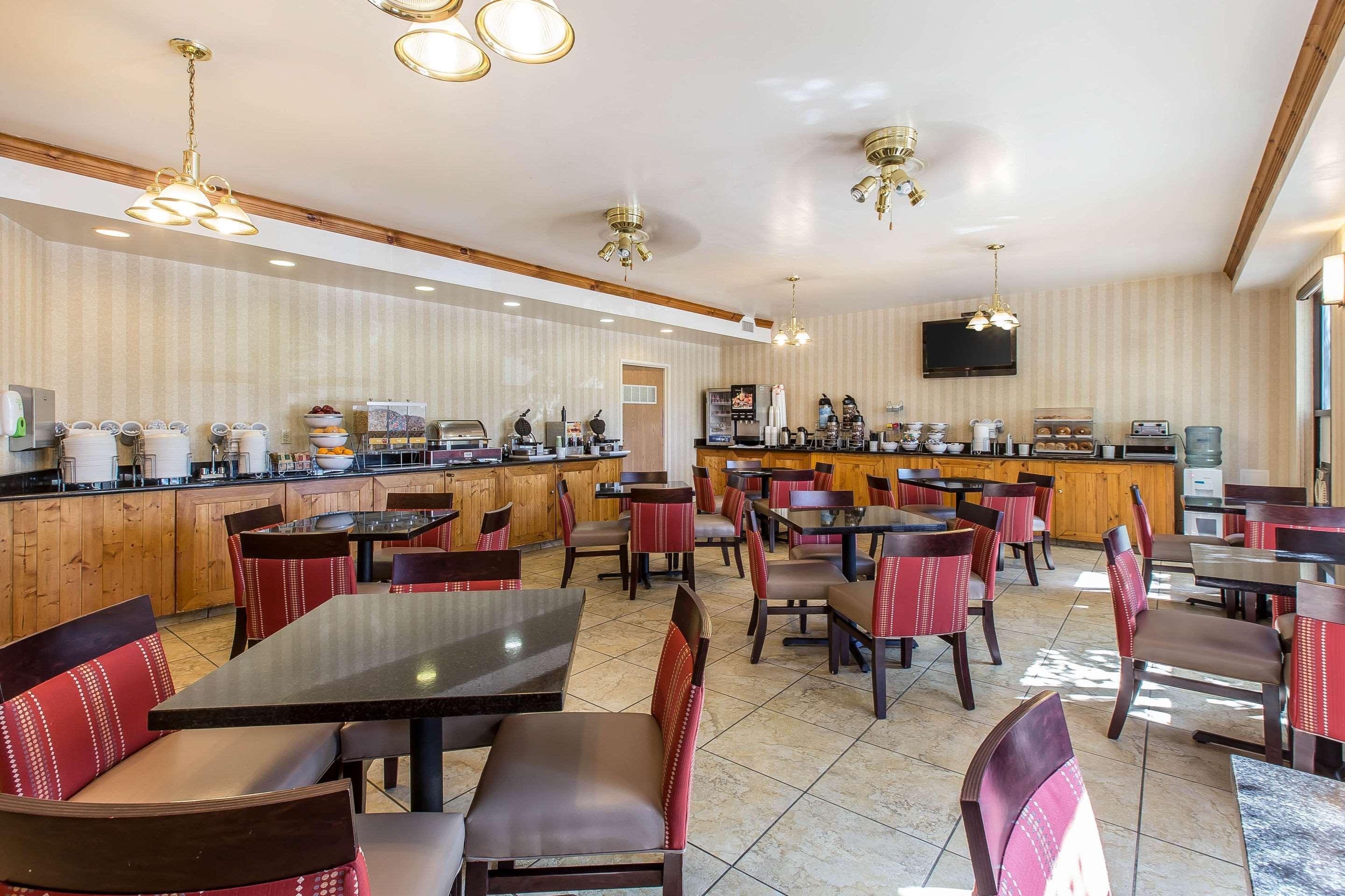 Comfort Suites Summit County Дилън Екстериор снимка