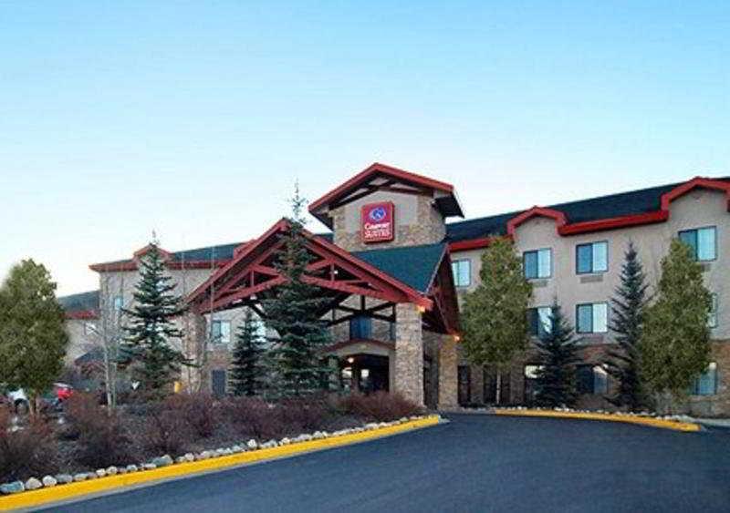 Comfort Suites Summit County Дилън Екстериор снимка